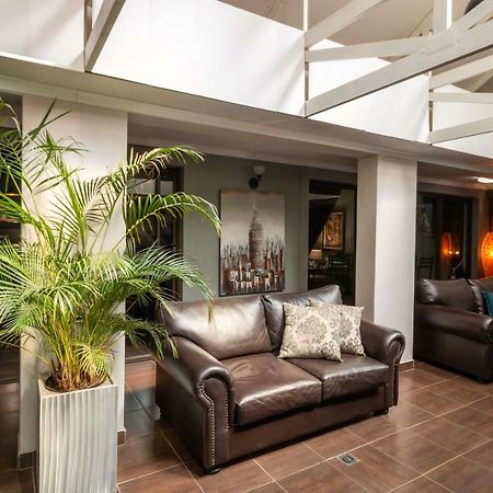 Lala Dene Lodge ブルームフォンテーン エクステリア 写真