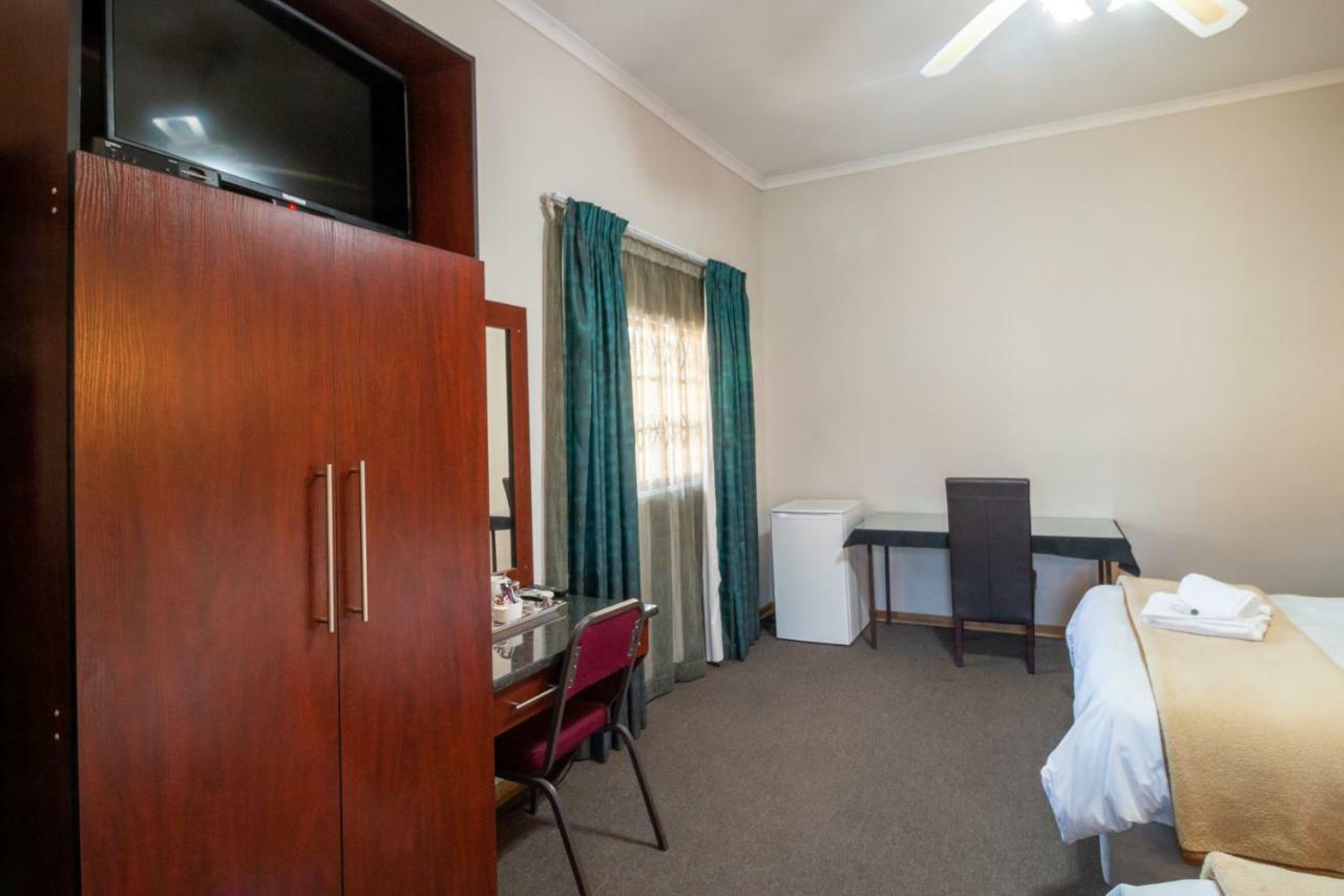 Lala Dene Lodge ブルームフォンテーン エクステリア 写真